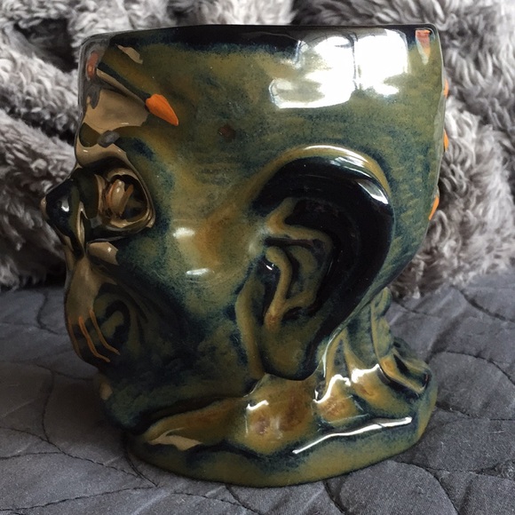 COPY - Rare Disney Trader Sams Collectible ZOMBIE MUG - Picture 3 of 6